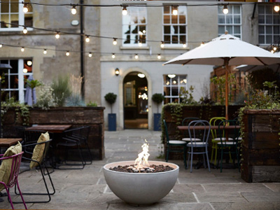 Téatro Bar & Restaurant